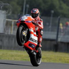 Nicky gives the Mugello fans something to cheer for. - Photo: Milagro/Ducati